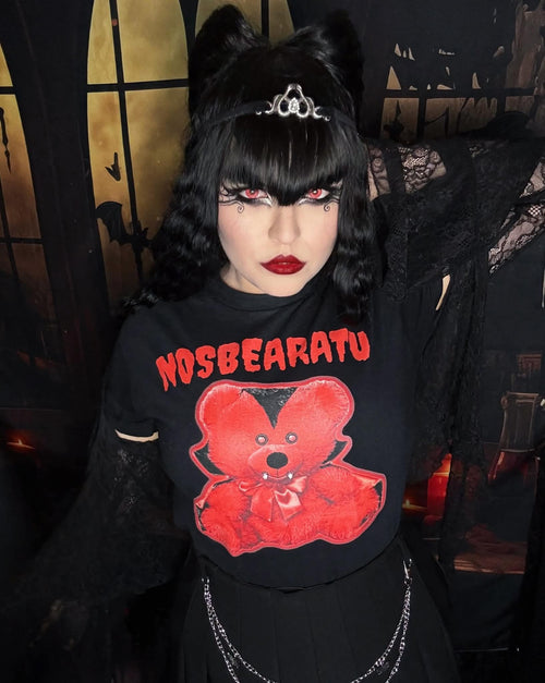 NOSBEARATU Vampire Teddy Bear Unisex T-Shirt